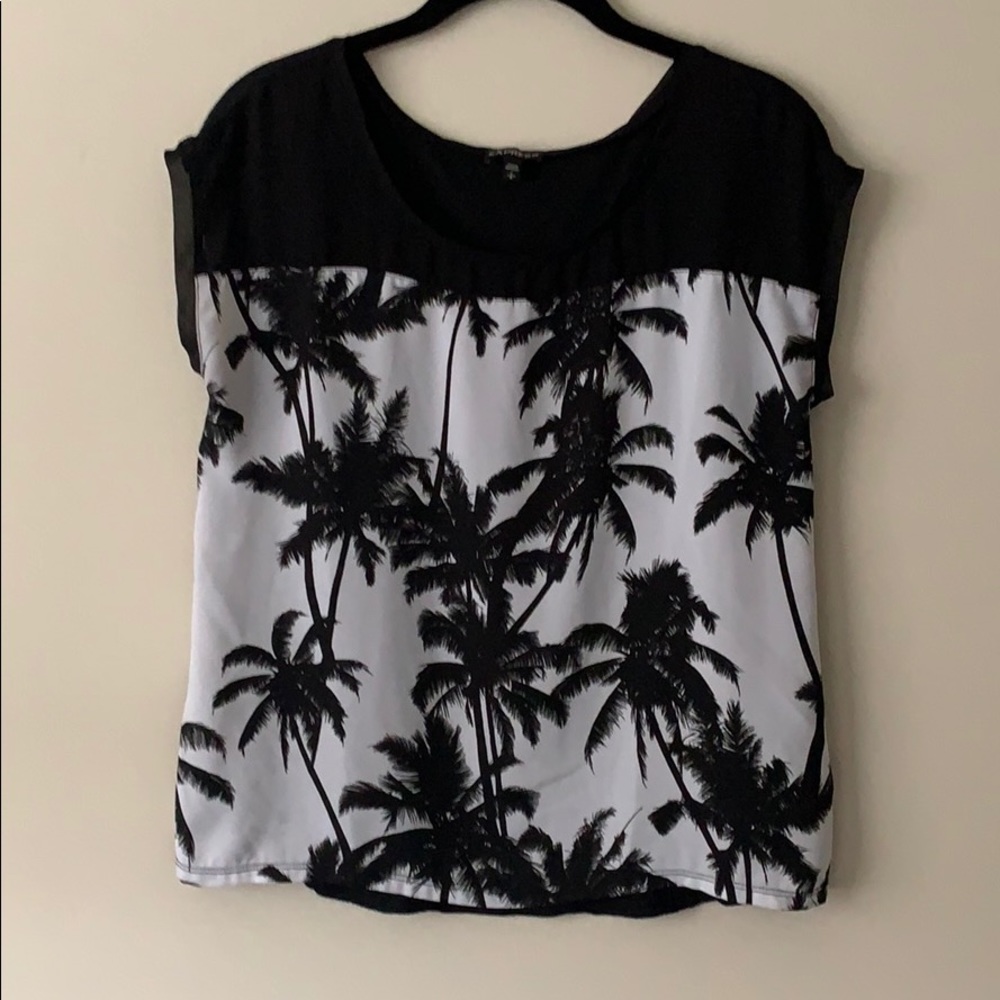 Express cap sleeve blouse